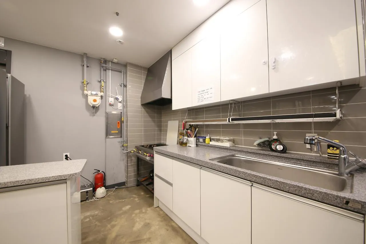 Moondong'S Hostel Busan South Korea